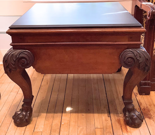 Antiques Table Planter