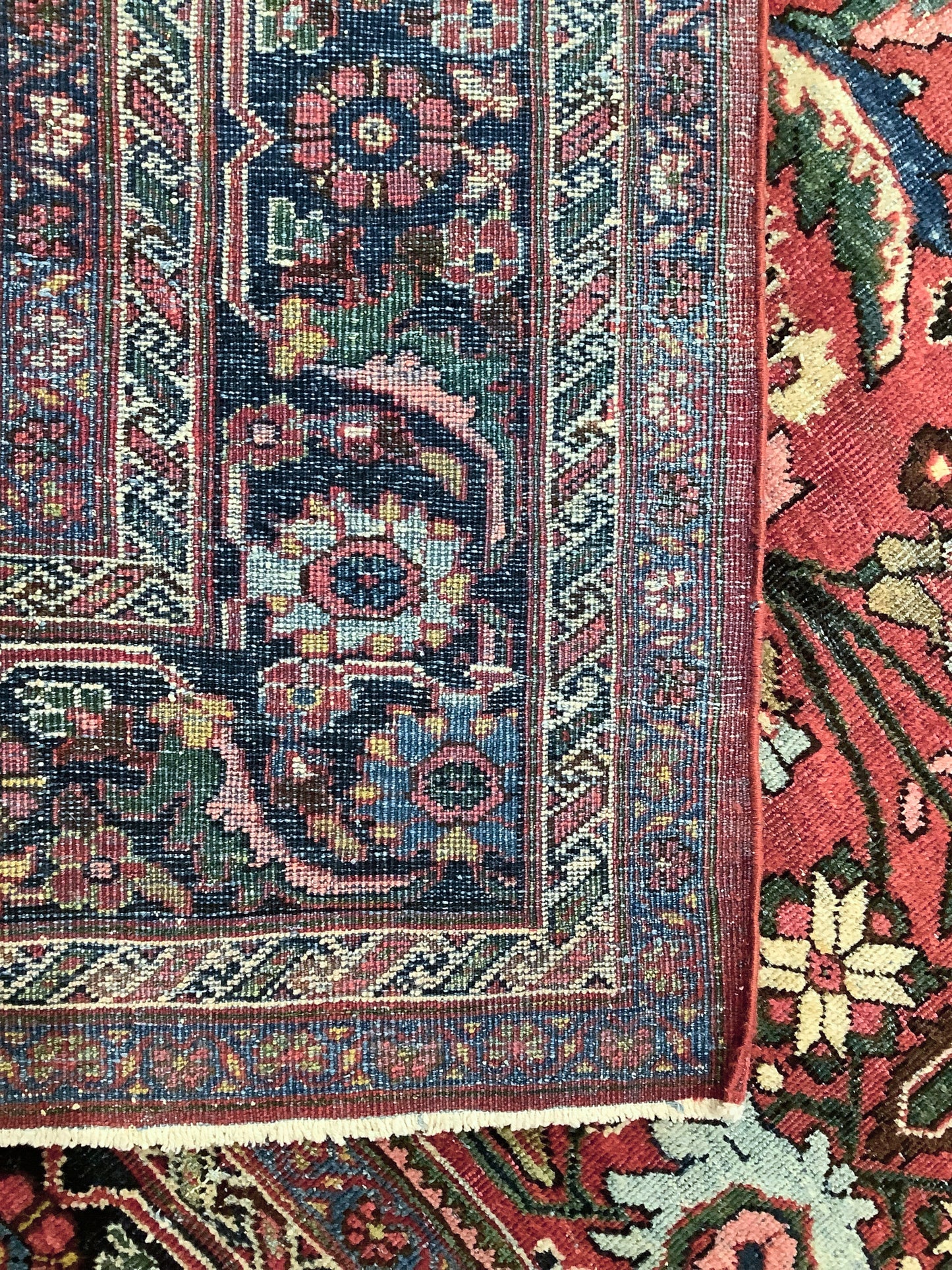Antiques Persian Carpet