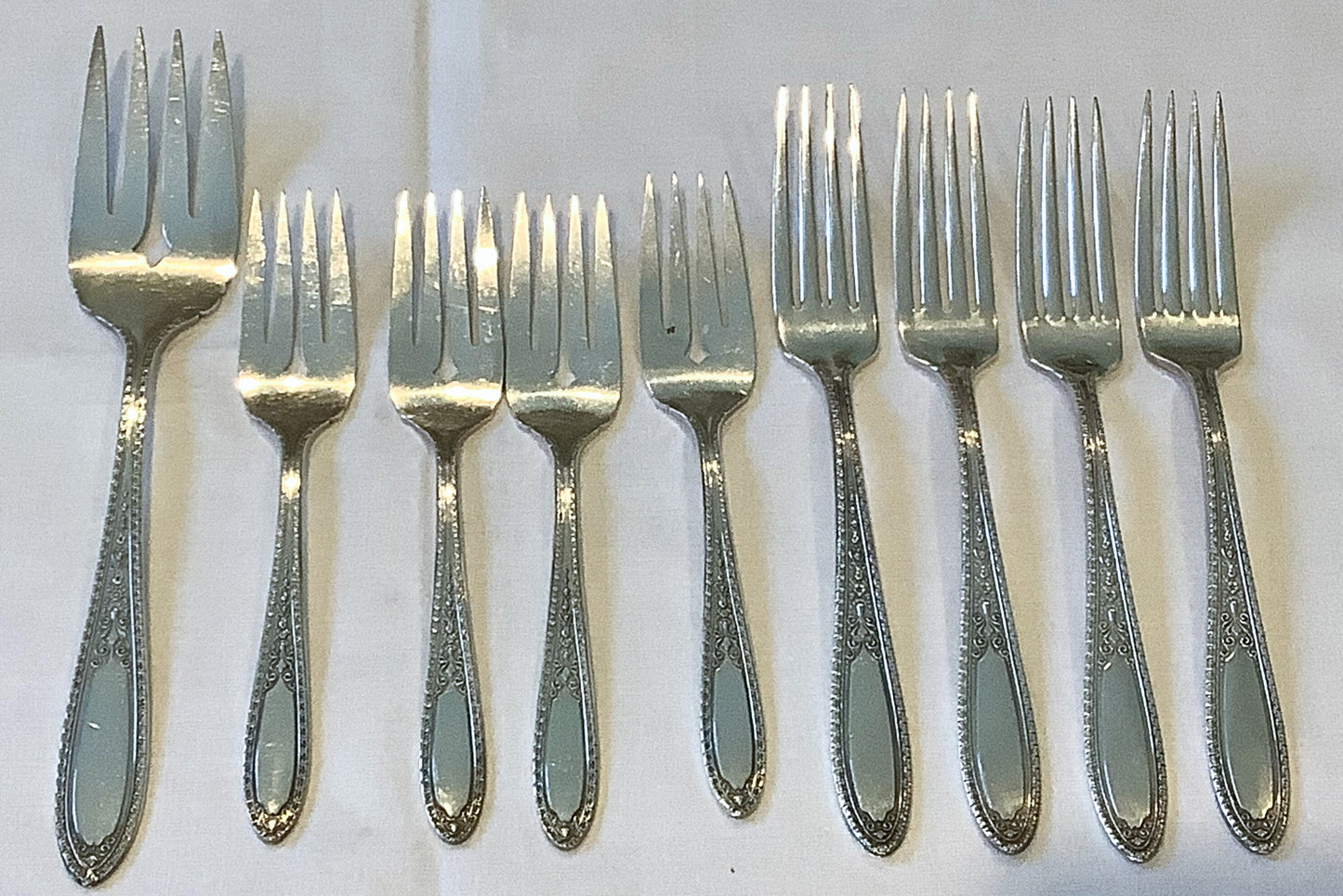 33 Piece Tableware Set