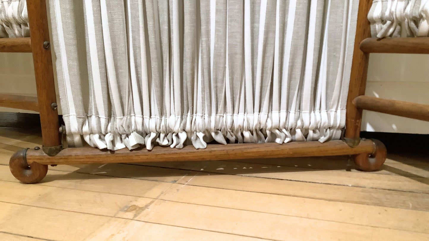 Victorian Screen