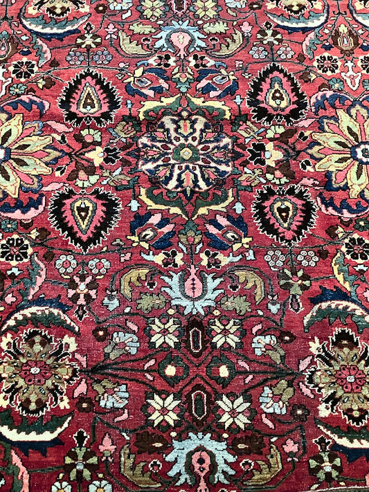 Antiques Persian Carpet