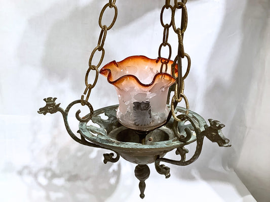 Hanging light fixture