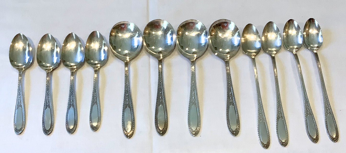 33 Piece Tableware Set