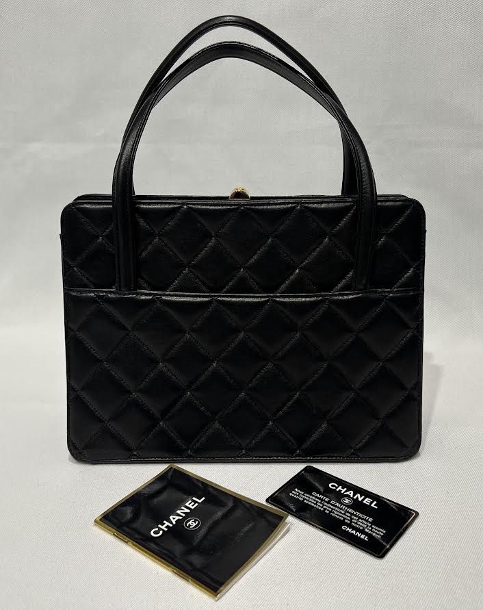 Vintage CHANEL Hand Bag