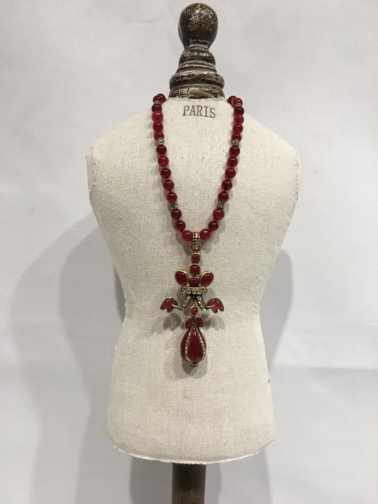 CHANEL Pendant Necklace