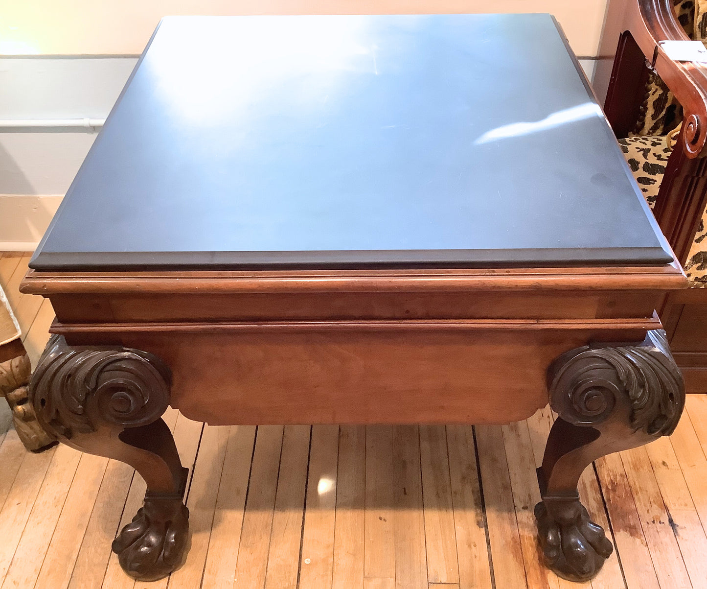 Antiques Table Planter