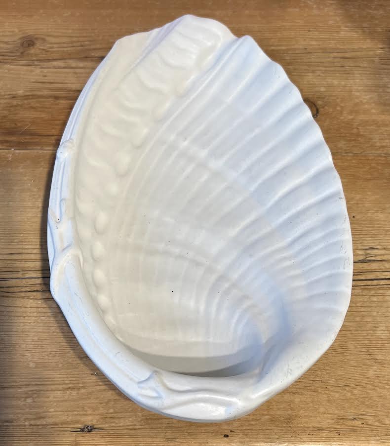 Shell Shaped Bowl