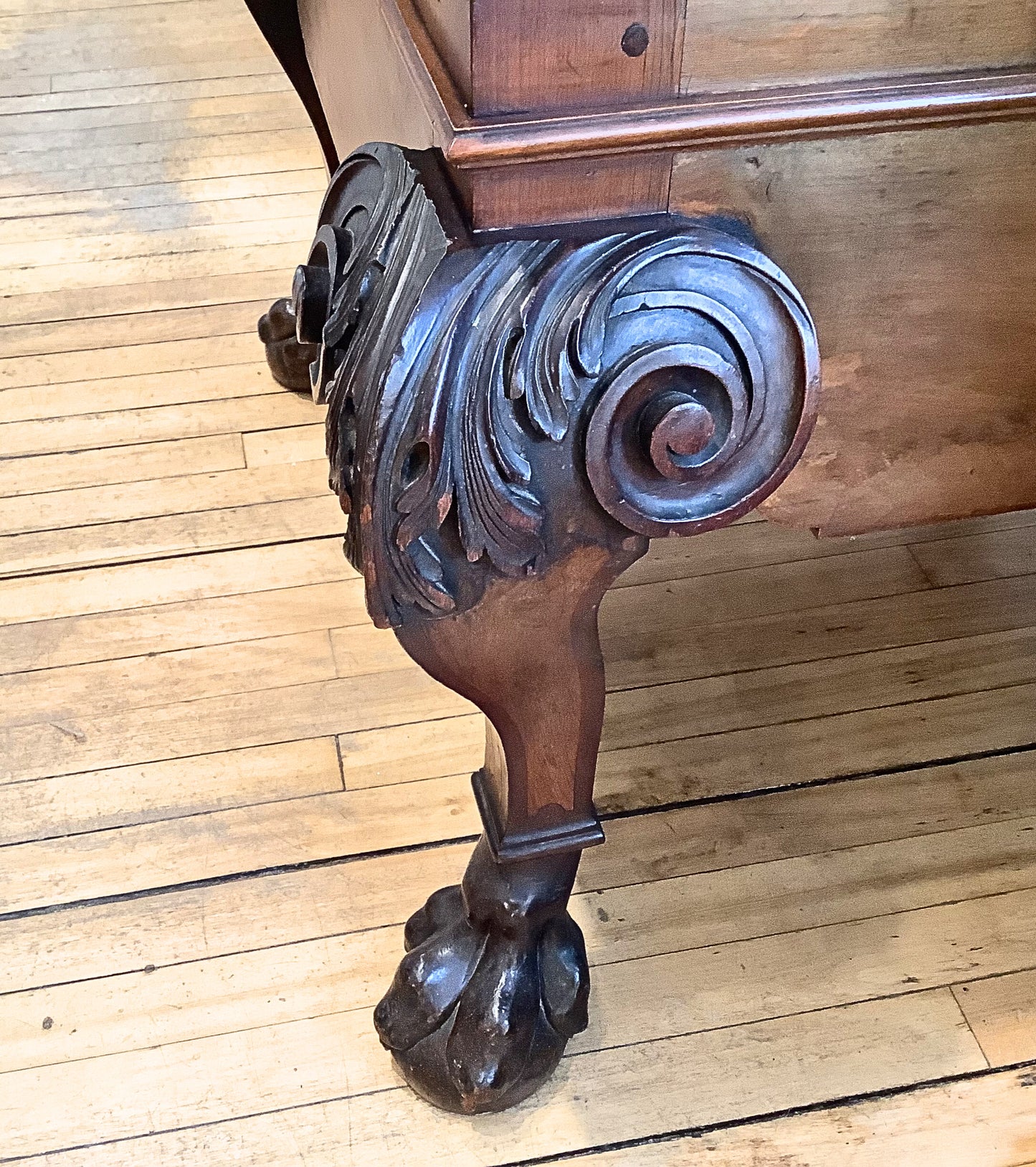 Antiques Table Planter