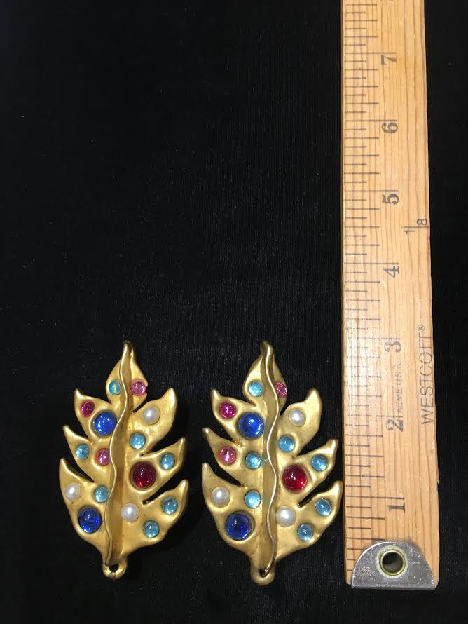 Vintage CHANEL Leaf Earrings