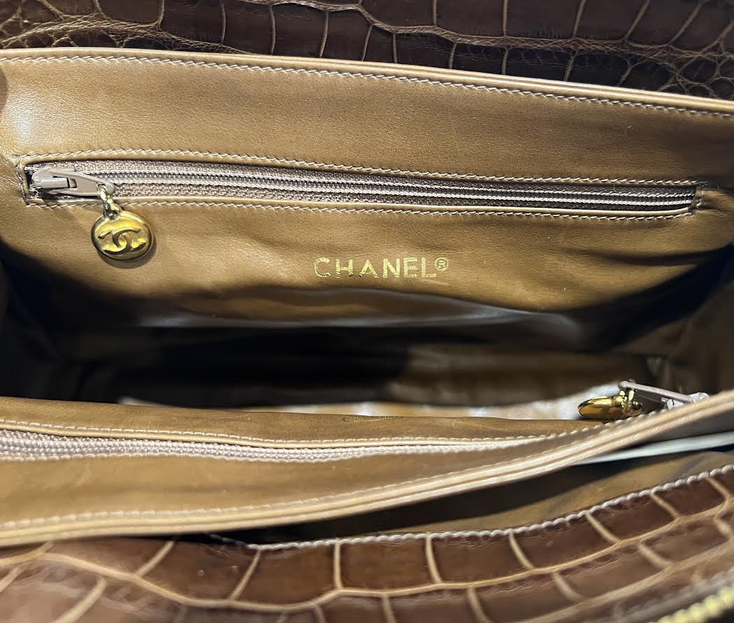 Chanel Gold Vintage Handbags
